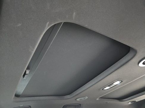 Certified 2023 Chevrolet Traverse Premier FWD image 22