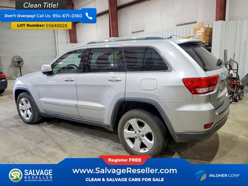 Used 2012 Jeep Grand Cherokee Laredo RWD image 3