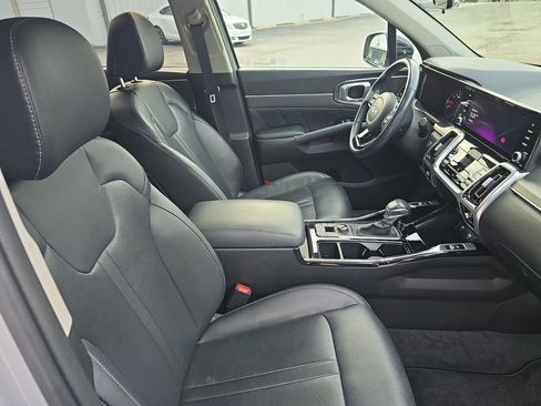 Used 2022 Kia Sorento SX image 10