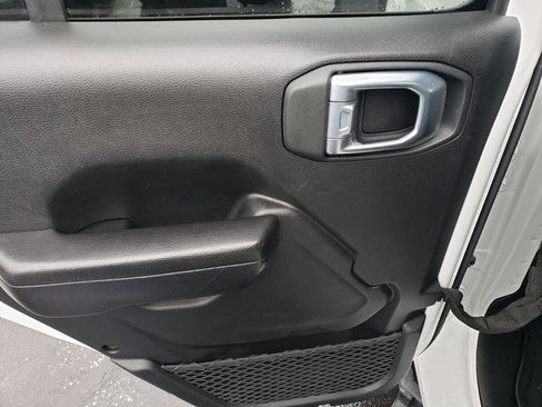 Used 2021 Jeep Gladiator Rubicon image 13