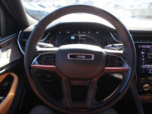 Used 2023 Jeep Grand Cherokee Summit w/ Adv Protech Group IV image 14