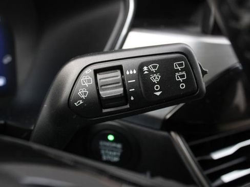 Used 2022 Ford Escape Titanium image 14