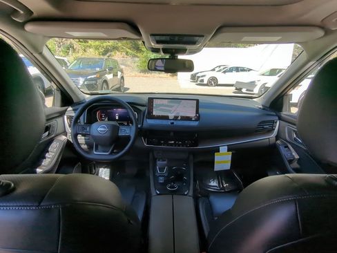 New 2026 Nissan Rogue Platinum image 25