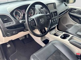 Used 2019 Dodge Grand Caravan SXT w/ Rear Park Assist Package FWD video 2
