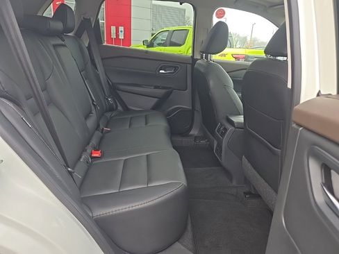 Certified 2023 Nissan Rogue SL w/ SL Premium Package image 31