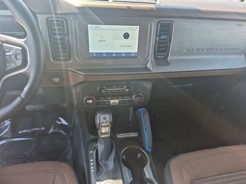 Used 2023 Ford Bronco Outer Banks image 15