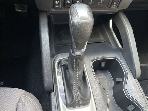 Used 2022 Nissan Frontier SV image 15