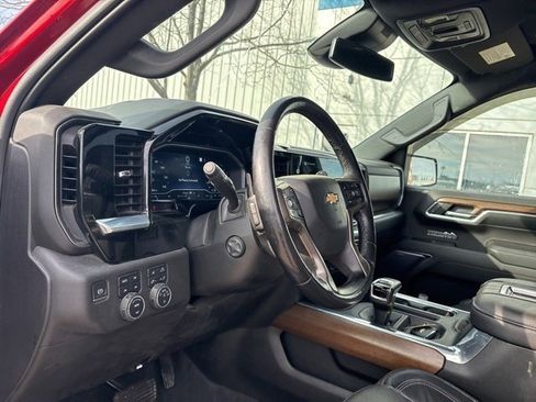 Used 2022 Chevrolet Silverado 1500 High Country image 13