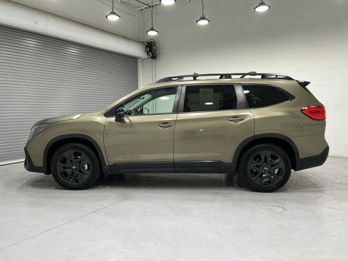 Used 2023 Subaru Ascent Onyx Edition AWD/4WD image 5