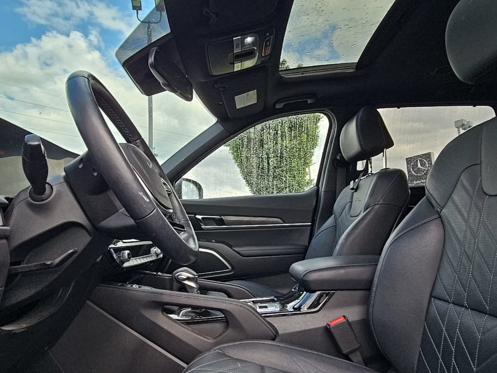 Used 2024 Kia Telluride EX X-Line AWD/4WD image 34