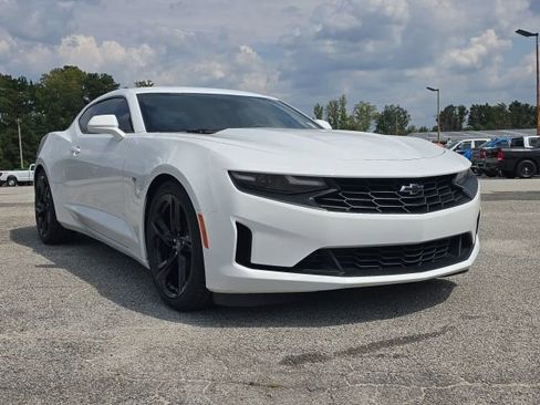 Used 2023 Chevrolet Camaro LT w/ Technology Package image 7