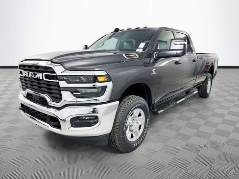 New 2026 RAM 2500 Tradesman w/ Chrome Appearance Group AWD/4WD image 23