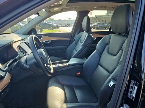 Used 2023 Volvo XC90 T8 Plus AWD/4WD image 3