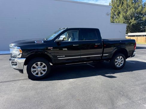 Used 2020 RAM 2500 Limited image 3