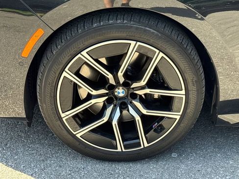Used 2023 BMW 740i w/ Parking Assistance Package RWD image 25