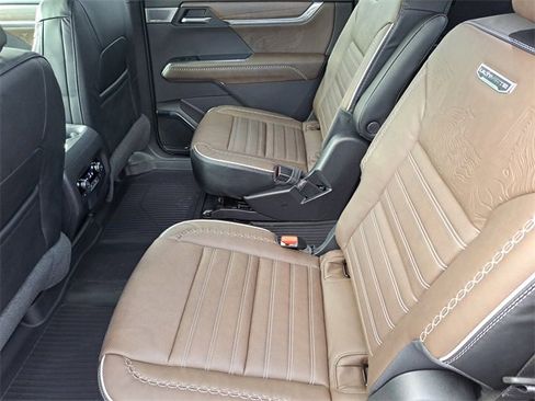 New 2026 GMC Acadia Denali Ultimate image 9