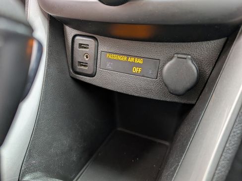 Used 2017 Chevrolet Trax LT w/ LT Convenience Package image 24