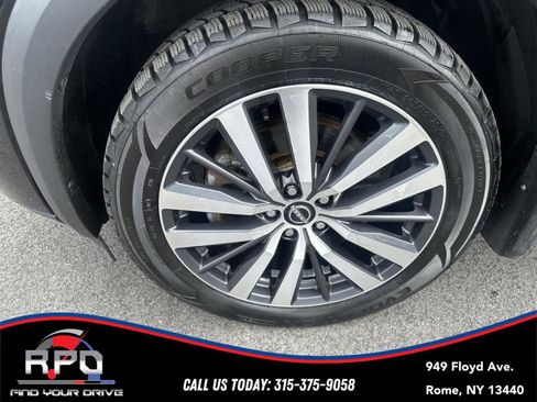 Used 2022 Nissan Pathfinder Platinum w/ Cargo Package AWD/4WD image 11