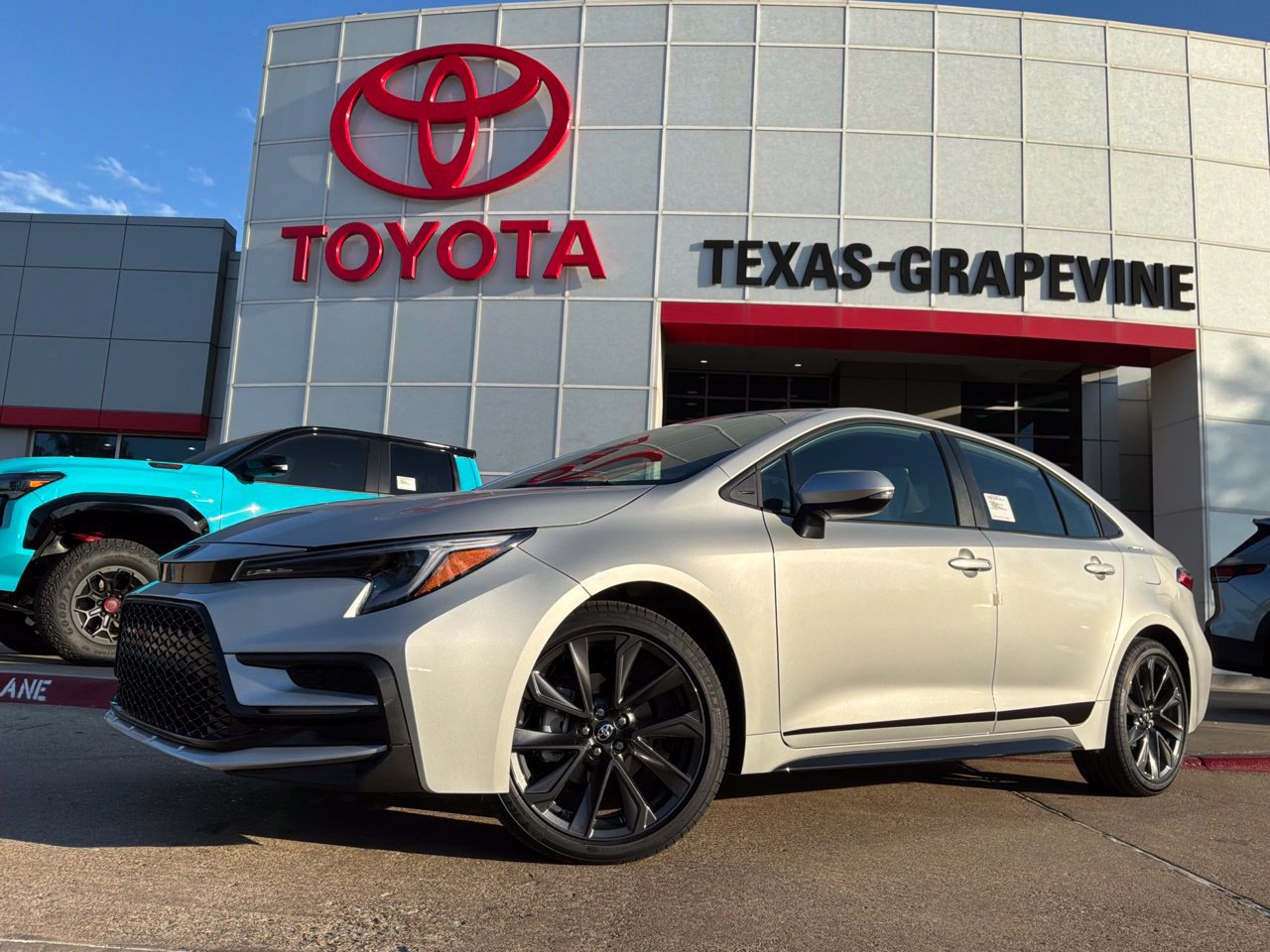 New 2027 Toyota Corolla SE FWD image 2