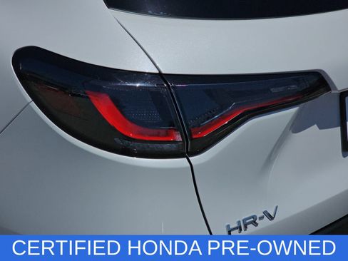 Certified 2025 Honda HR-V Sport image 32