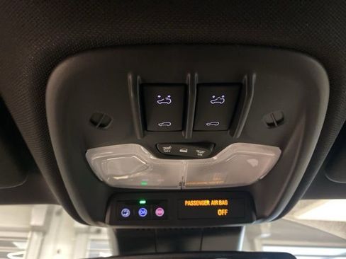 New 2026 Chevrolet Colorado ZR2 w/ Technology Package AWD/4WD image 17