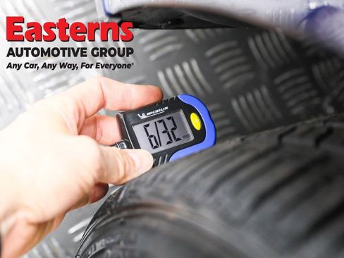 Used 2018 Tesla Model 3 Long Range image 25