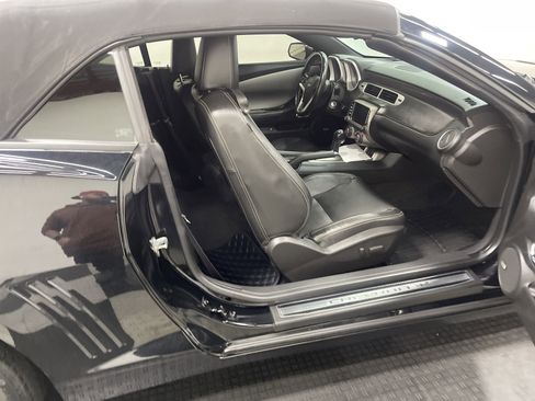 Used 2014 Chevrolet Camaro SS w/ RS Package RWD image 15