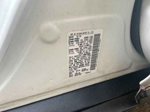 Used 2016 Nissan Rogue S w/ Appearance Package image 16