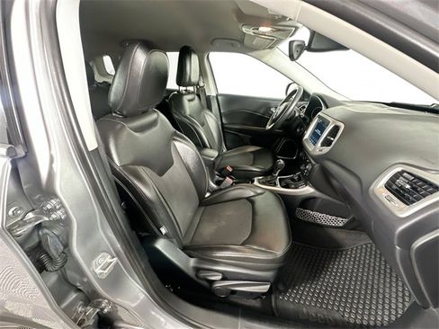 Used 2018 Jeep Compass Latitude w/ Popular Equipment Group image 29