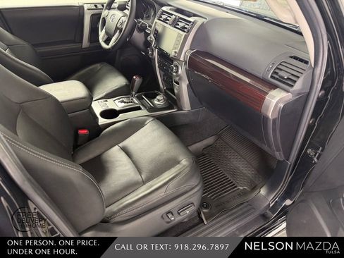 Used 2022 Toyota 4Runner Limited AWD/4WD image 43