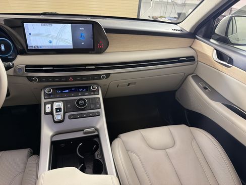 Used 2023 Hyundai Palisade Limited FWD image 30