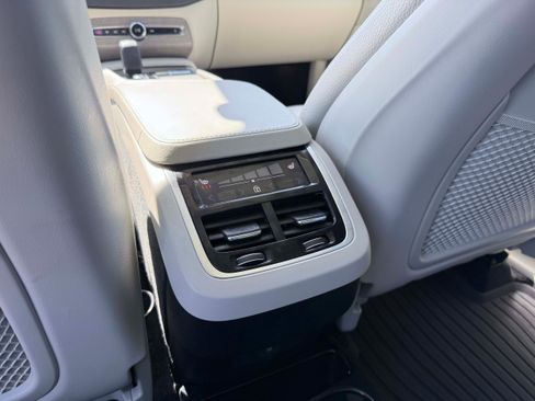 Certified 2023 Volvo XC90 B6 Plus w/ Protection Package Premier AWD/4WD image 13