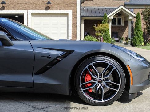 Used 2016 Chevrolet Corvette Stingray Convertible w/ 2LT Preferred Equipment Group RWD image 9