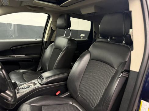 Used 2020 Dodge Journey Crossroad FWD image 15