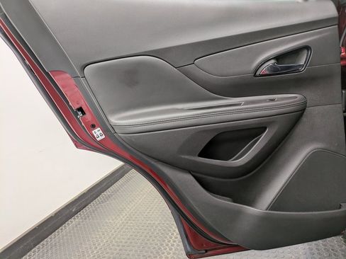 Used 2022 Buick Encore Preferred w/ Safety Package image 22