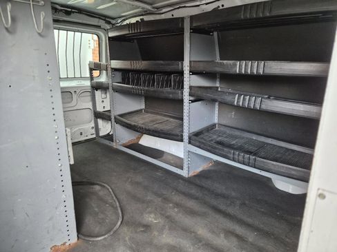 Used 2007 Ford E-350 and Econoline 350 Super Duty RWD image 19