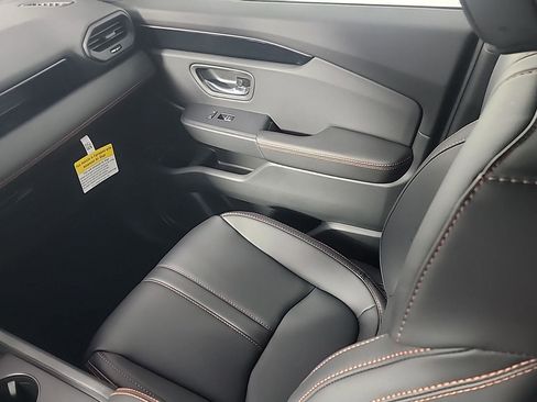 New 2026 Honda Pilot TrailSport image 16