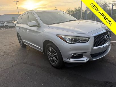 Used 2016 INFINITI QX60 FWD w/ Premium Plus Package