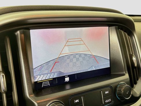 Used 2022 Chevrolet Colorado ZR2 AWD/4WD image 14