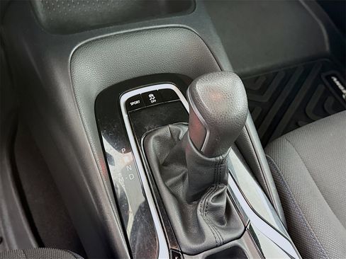 Used 2021 Toyota Corolla SE w/ SE Premium Package image 14