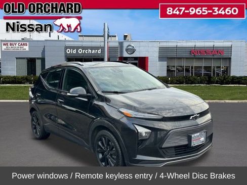 Used 2023 Chevrolet Bolt EUV LT w/ Convenience Package image 5