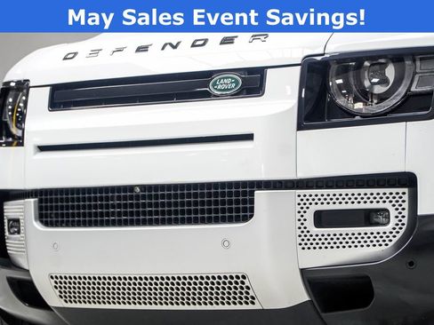 Used 2025 Land Rover Defender 110 S AWD/4WD image 2