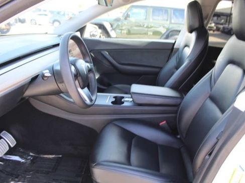 Used 2022 Tesla Model Y Performance AWD/4WD image 34