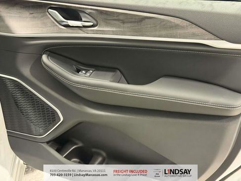 New 2026 Jeep Grand Cherokee Limited image 10