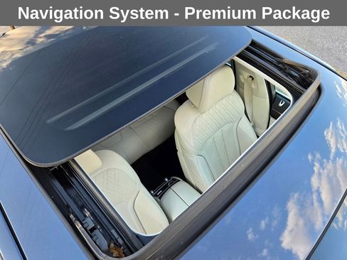 Used 2020 BMW 740i w/ Premium Package image 11