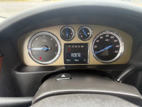 Used 2014 Cadillac Escalade Platinum image 18