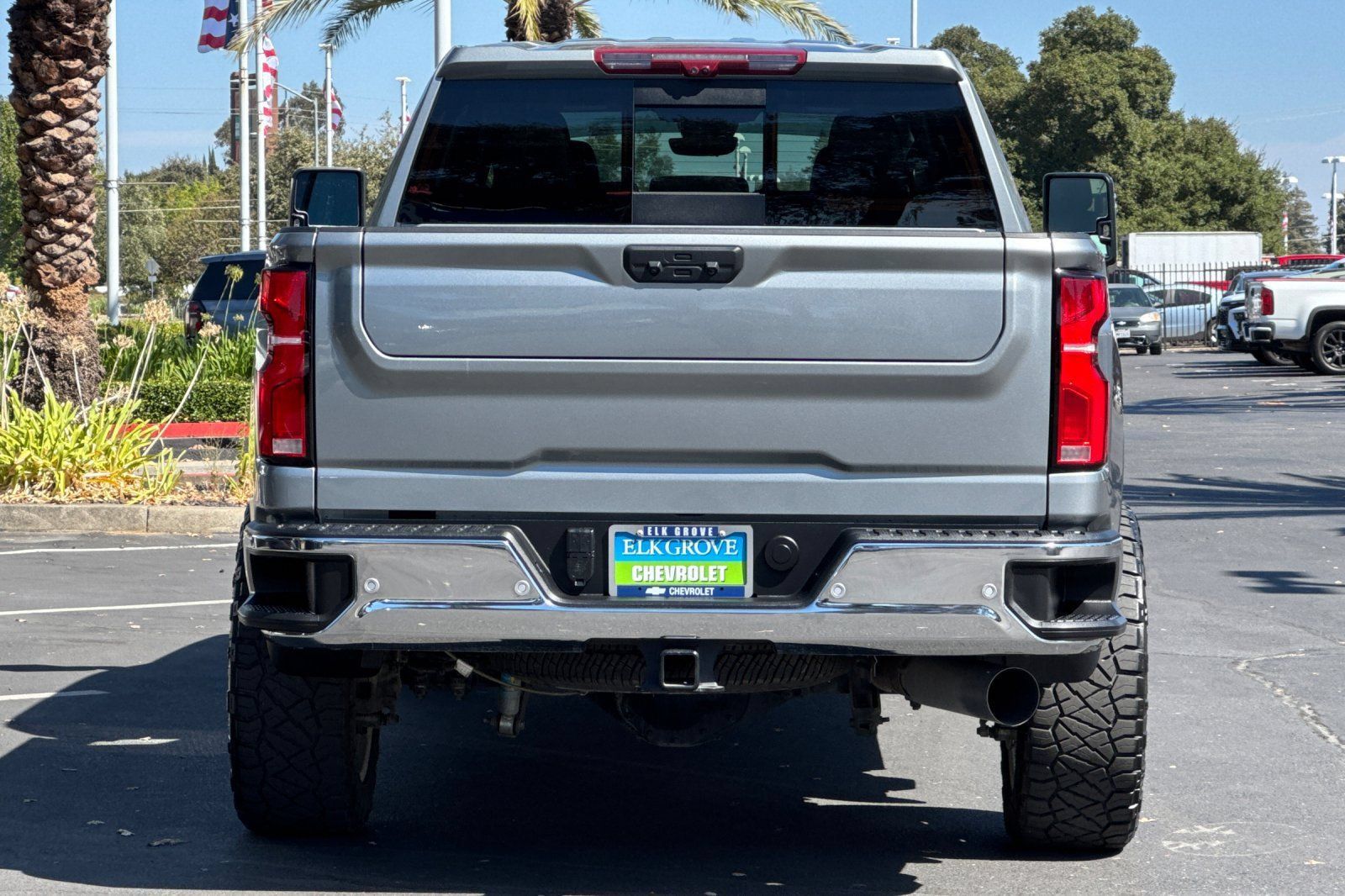 Used 2024 Chevrolet Silverado 2500 LTZ w/ LTZ Convenience Package AWD/4WD image 4