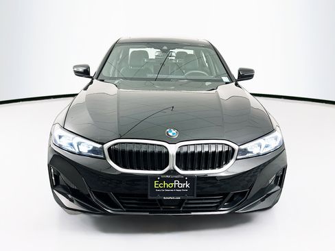 Used 2025 BMW 330i Sedan image 2