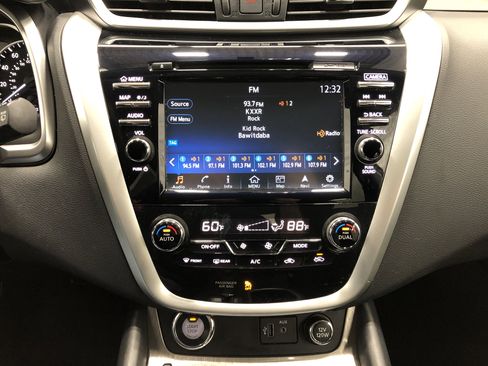 Used 2018 Nissan Murano S image 21