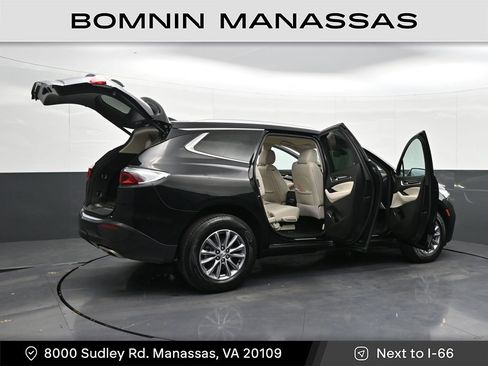 Used 2023 Buick Enclave Essence image 38